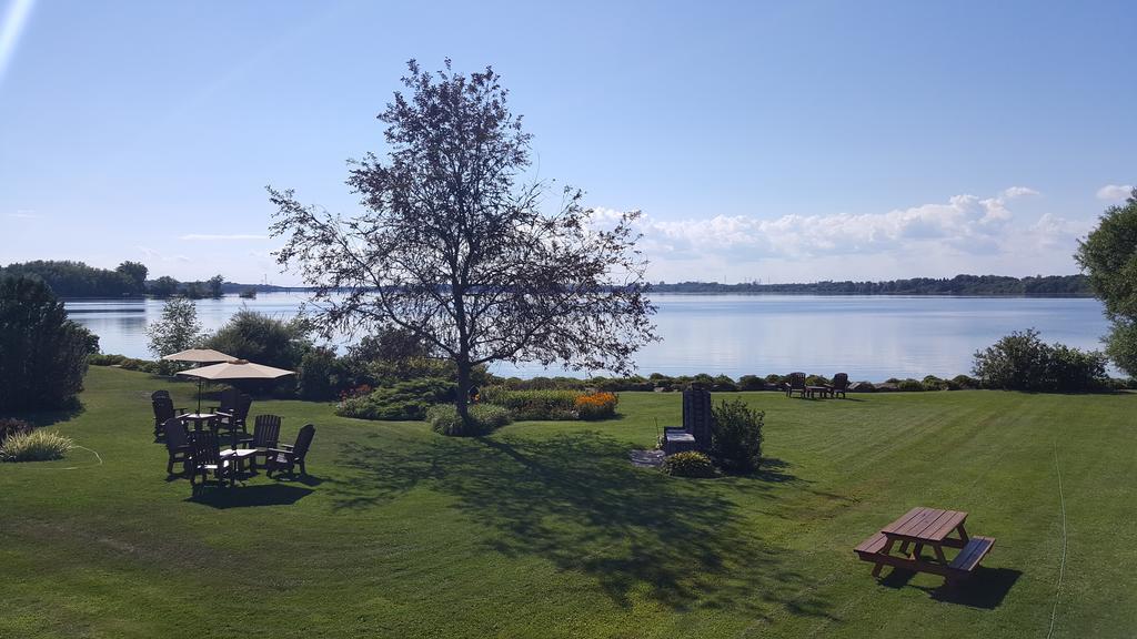 Hotel Oasis Lac St-Louis Salaberry-de-Valleyfield Luaran gambar